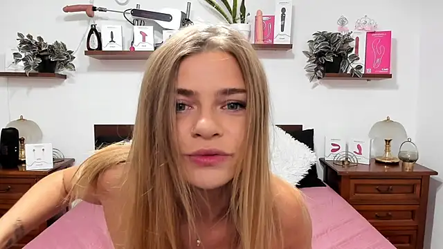 Snapshot of HaleyReedme chatting on 09/09/25, 07:19 HaleyReedme online show from 09/09/25, 07:19