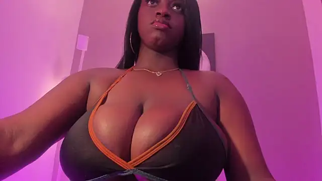 Snapshot of BetsyBennet_ chatting on 03/21/25, 09:34 BetsyBennet online show from 03/21/25, 09:34