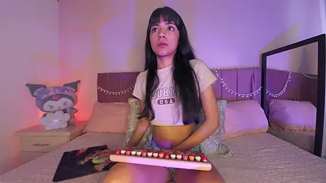 kitty-kryss online show from 10/28/25, 12:30