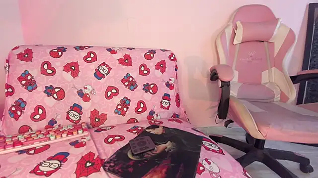 kitty-kryss online show from 04/07/26, 01:44