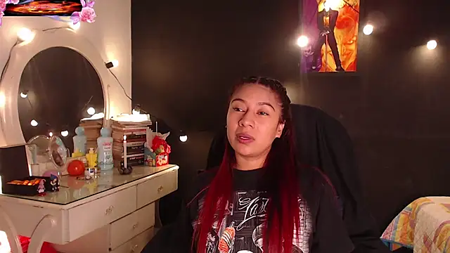 yes0225 online show from 10/14/25, 04:08