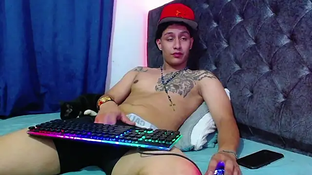 Stone grey1  online show from 02/23/26, 06:55