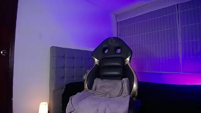 Violet King online show from 09/23/25, 02:36