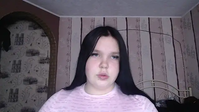 Snapshot of Victoriakot chatting on 03/20/25, 01:48 Victoriakot online show from 03/20/25, 01:48