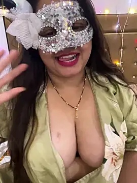 Catchybusty online show from 06/15/26, 10:06