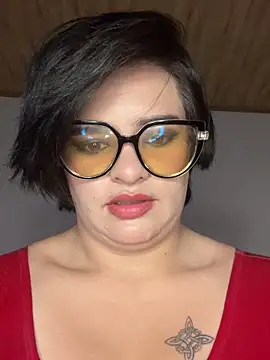 Snapshot of Mistress_Niky_ chatting on 09/28/25, 05:40 Mistress Niky online show from 09/28/25, 05:40