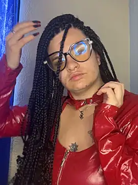 Snapshot of Mistress_Niky_ chatting on 11/02/25, 03:47 Mistress Niky online show from 11/02/25, 03:47