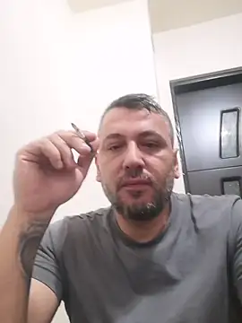 Snapshot of yourflowerpink chatting on 11/27/25, 06:04 yourflowerpink online show from 11/27/25, 06:04