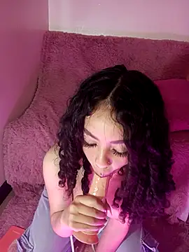 Tracy KS online show from 03/18/25, 03:53