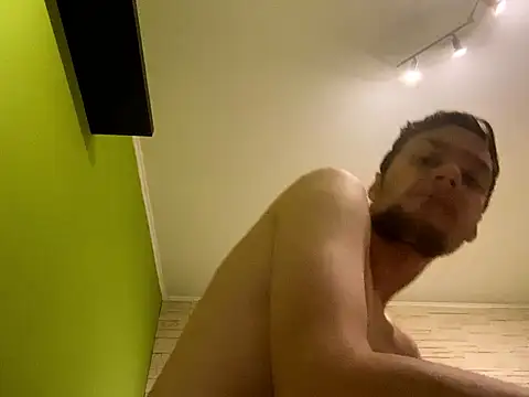 Snapshot of YoungTopGuy chatting on 12/05/25, 05:16 YoungTopGuy online show from 12/05/25, 05:16