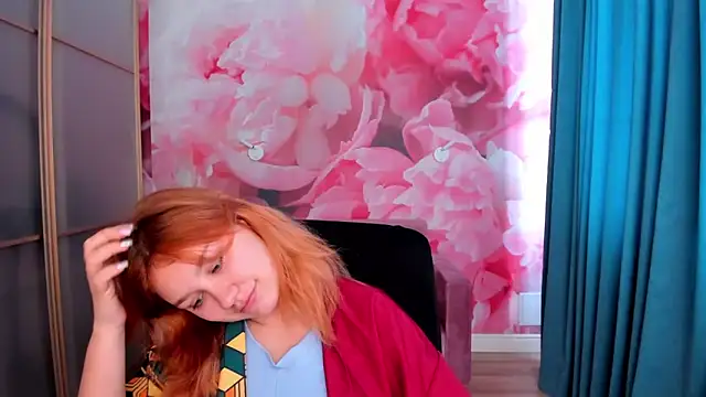 Snapshot of AngelinaLow chatting on 04/24/26, 11:45 AngelinaLow online show from 04/24/26, 11:45