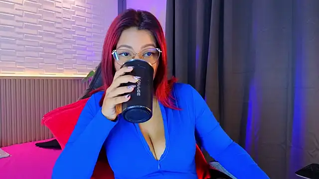 TiffanyWalk online show from 09/13/25, 10:59