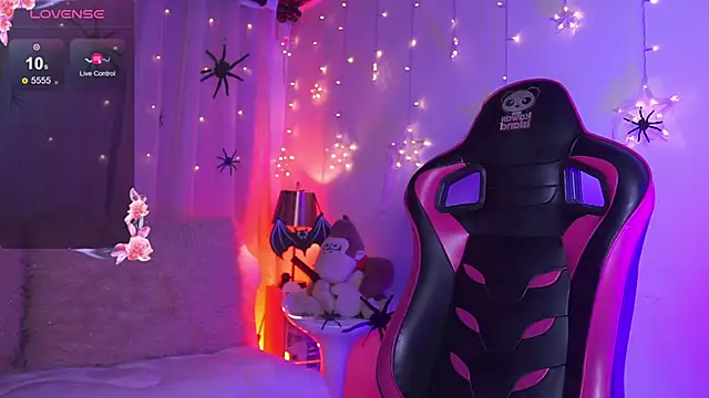 Madison Mayer online show from 10/17/25, 12:41