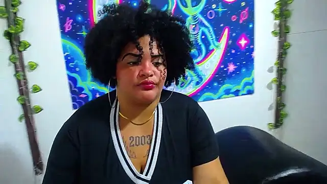 latina bigboos25 online show from 01/10/26, 01:29