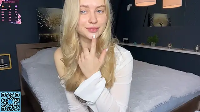 RadiantBliss online show from 11/01/25, 07:27