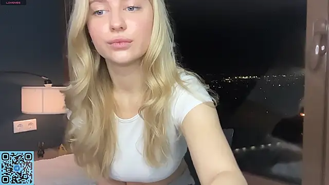 RadiantBliss online show from 11/02/25, 07:05