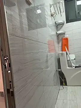 aa520uv online show from 02/06/26, 01:14