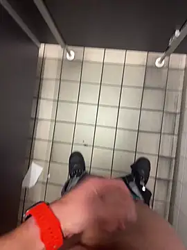 Snapshot of wassermann8484 chatting on 10/31/25, 11:55 wassermann8484 online show from 10/31/25, 11:55