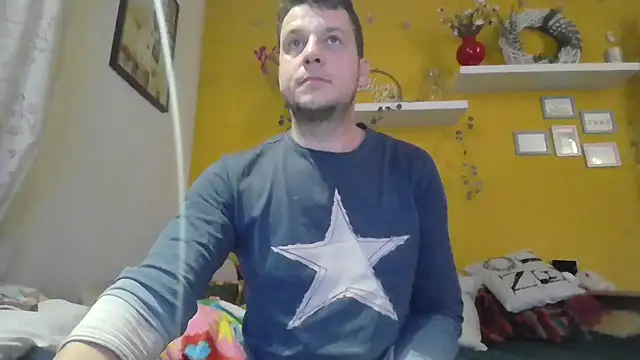 Snapshot of wassermann8484 chatting on 12/01/25, 06:40 wassermann8484 online show from 12/01/25, 06:40