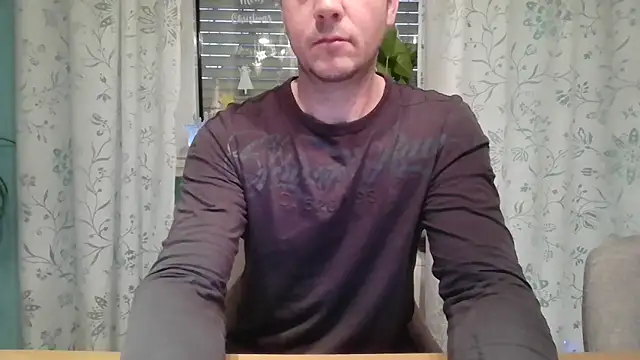 Snapshot of wassermann8484 chatting on 12/22/25, 07:05 wassermann8484 online show from 12/22/25, 07:05