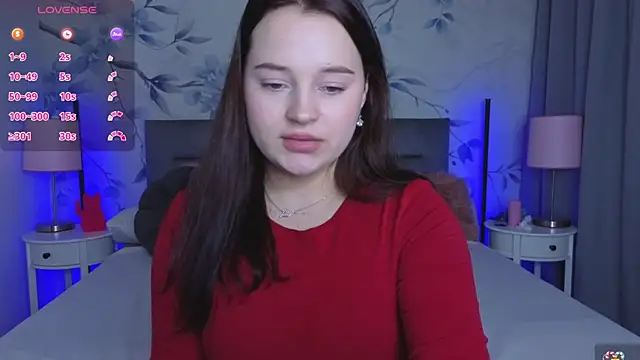 Snapshot of Cute_kitty- chatting on 09/23/25, 10:02 Cute kitty- online show from 09/23/25, 10:02