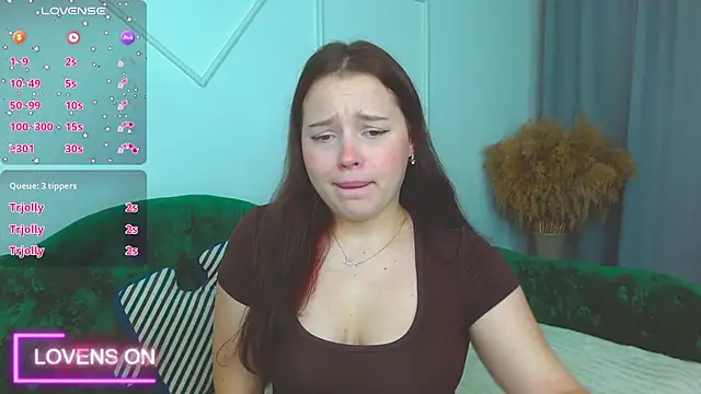 Snapshot of Cute_kitty- chatting on 11/08/25, 08:36 Cute kitty- online show from 11/08/25, 08:36