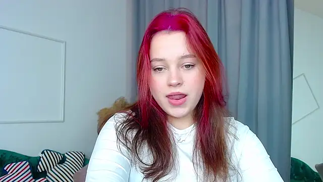 Snapshot of Cute_kitty- chatting on 11/10/25, 07:51 Cute kitty- online show from 11/10/25, 07:51