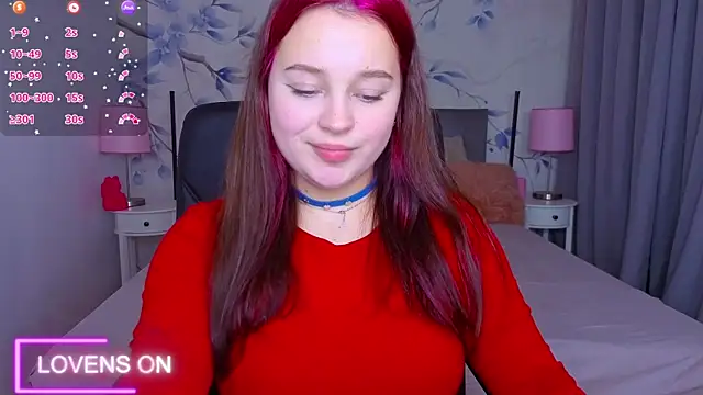 Snapshot of Cute_kitty- chatting on 11/15/25, 09:54 Cute kitty- online show from 11/15/25, 09:54