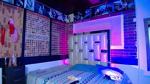 kriss sweetboobs10 online show from 03/29/26, 11:32