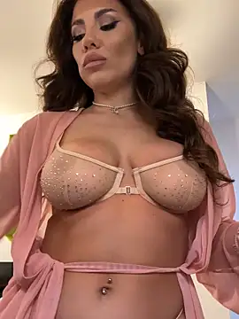 CelineReys online show from 10/07/25, 05:32