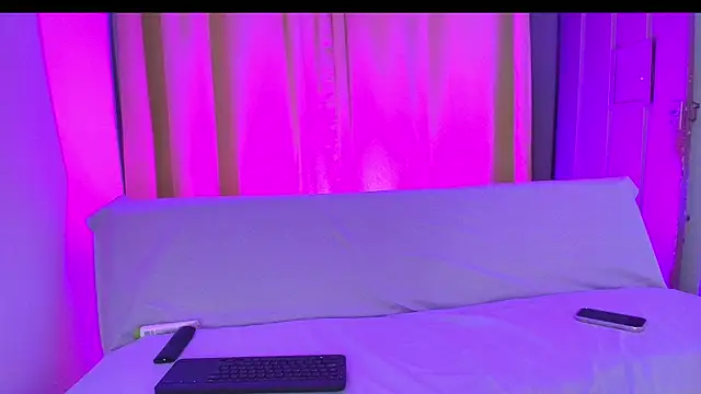 pleasurecompany3 online show from 04/30/26, 04:08