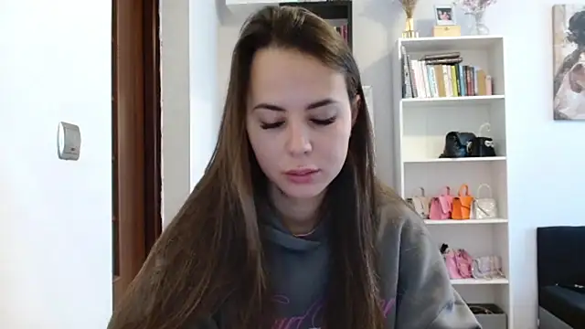 Snapshot of MayaJoy24 chatting on 10/26/25, 07:47 MayaJoy24 online show from 10/26/25, 07:47