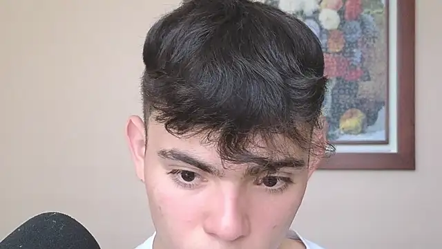 Snapshot of lukeboyce33 chatting on 03/12/25, 04:46 lukeboyce33 online show from 03/12/25, 04:46