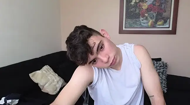 Snapshot of lukeboyce33 chatting on 03/18/25, 02:15 lukeboyce33 online show from 03/18/25, 02:15