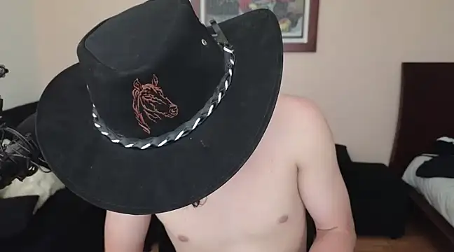 Snapshot of lukeboyce33 chatting on 03/18/25, 08:26 lukeboyce33 online show from 03/18/25, 08:26