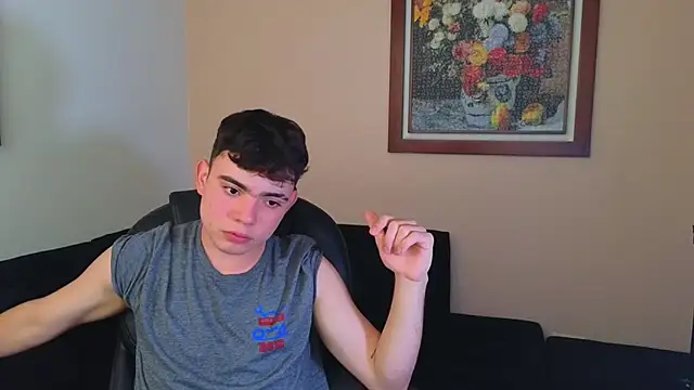 Snapshot of lukeboyce33 chatting on 09/19/25, 08:53 lukeboyce33 online show from 09/19/25, 08:53