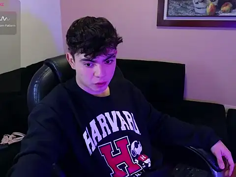 Snapshot of lukeboyce33 chatting on 02/03/26, 11:32 lukeboyce33 online show from 02/03/26, 11:32