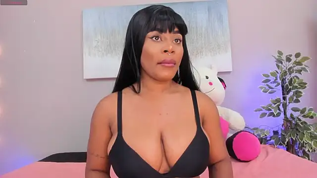 Snapshot of SammyDesire_10 chatting on 11/19/25, 07:36 SammyDesire 10 online show from 11/19/25, 07:36