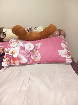 Hotytoty26 online show from 02/05/26, 12:04