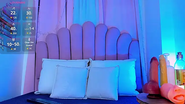 NicoleMadrird online show from 02/03/26, 07:08