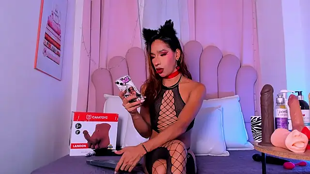 Snapshot of NicoleMadrird chatting on 05/07/26, 12:10 NicoleMadrird online show from 05/07/26, 12:10