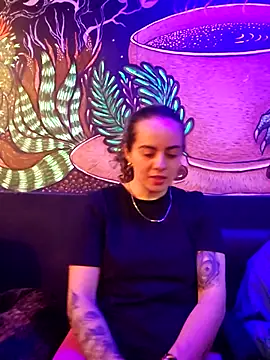 Snapshot of Sairy_ chatting on 10/14/25, 11:27 Sairy online show from 10/14/25, 11:27