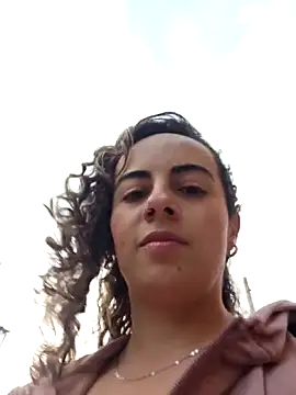 Snapshot of Sairy_ chatting on 10/20/25, 10:21 Sairy online show from 10/20/25, 10:21