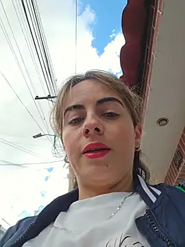 Snapshot of Sairy_ chatting on 10/24/25, 06:37 Sairy online show from 10/24/25, 06:37