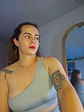 Snapshot of Sairy_ chatting on 11/13/25, 10:30 Sairy online show from 11/13/25, 10:30