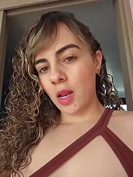 Snapshot of Sairy_ chatting on 12/18/25, 09:10 Sairy online show from 12/18/25, 09:10