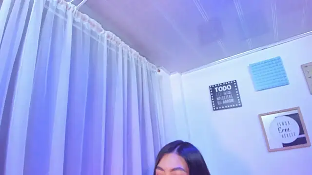 Snapshot of Pretty_Johnson_ chatting on 02/14/26, 12:02 Pretty Johnson online show from 02/14/26, 12:02