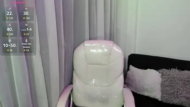 Snapshot of Pretty_Johnson_ chatting on 02/27/26, 11:32 Pretty Johnson online show from 02/27/26, 11:32