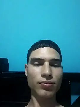 Snapshot of Saul_yei chatting on 03/15/25, 12:15 Saul yei online show from 03/15/25, 12:15