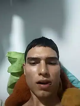 Snapshot of Saul_yei chatting on 03/17/25, 10:49 Saul yei online show from 03/17/25, 10:49